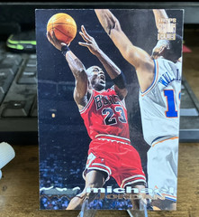 Michael Jordan 1992-93 Upper Deck Chicago Bulls Not sending offers pick any card
