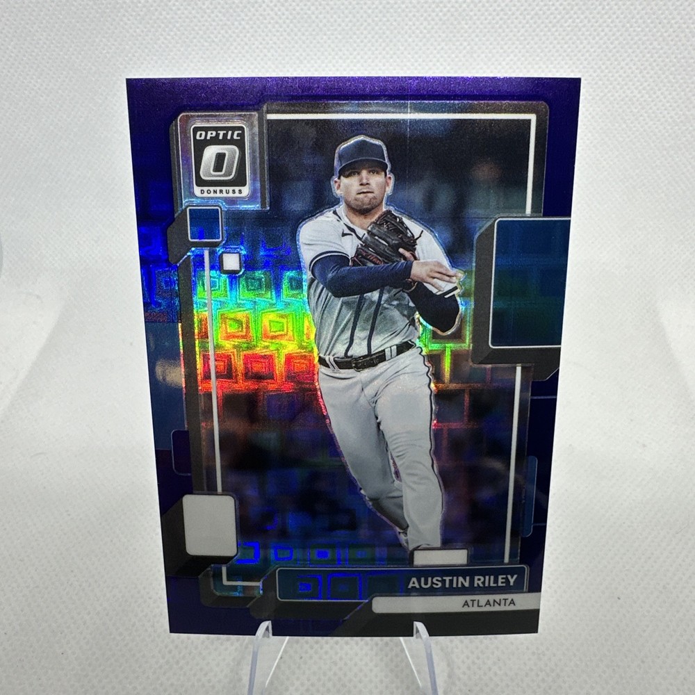 2022 Donruss Optic #147 Austin Riley BLUE PANDORA PRIZM /99
