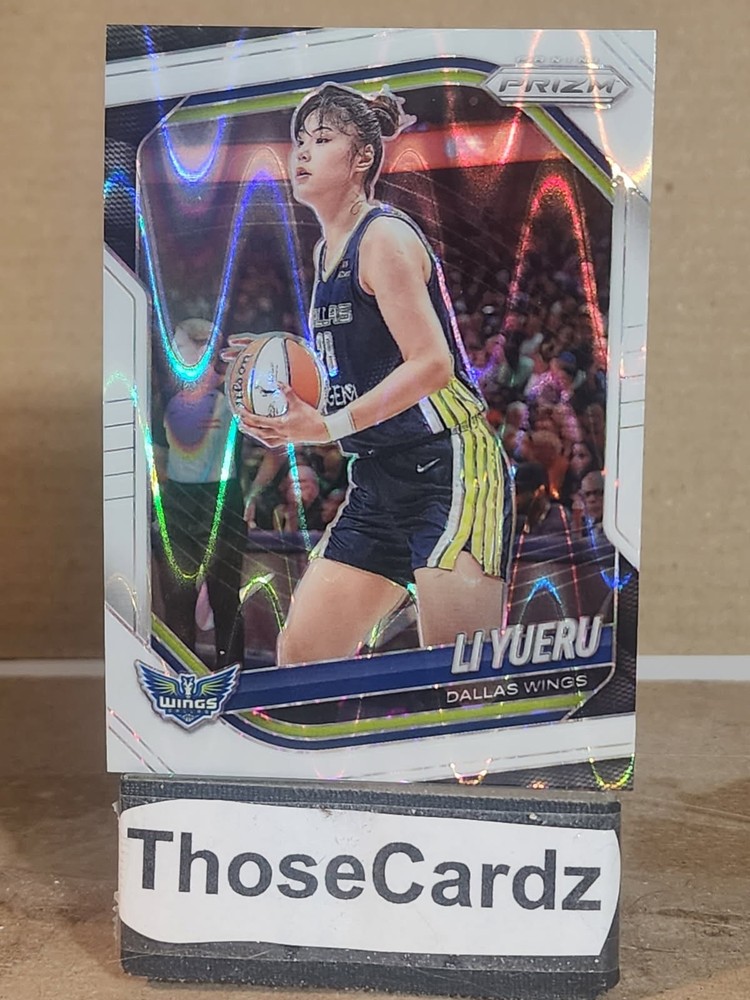 2025 Panini Prizm WNBA White Seismic Prizm #28 Li Yueru