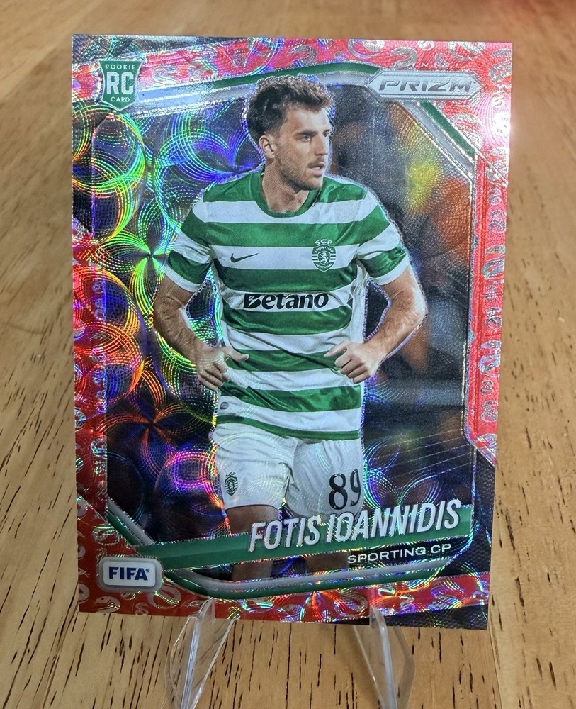 Panini Prizm FIFA 2025-26 Fotis Ioannidis #286 Sporting CP Purple Wave /49 RC