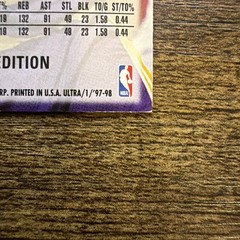 1997-98 Fleer Ultra – Kobe Bryant #1G Gold Medallion