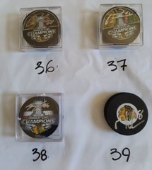 Chicago Blackhawks signed NHL Hockey Puck: Please select your players