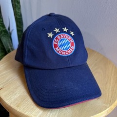 FC Bayern Munchen Vintage Soccer Hat Navy And Red Adjustable