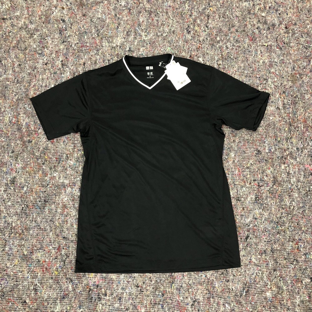 Uniqlo Soccer Mesh Black Soccer Jersey Summer Short Sleeve T-Shirt Brand New XL