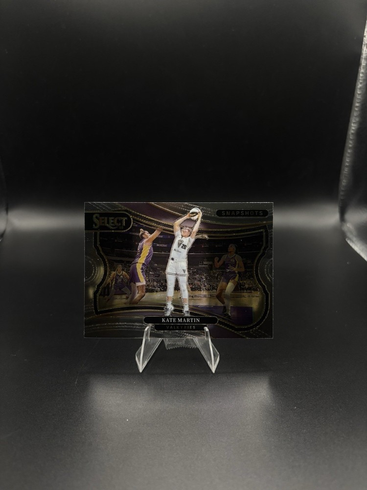 2025 Panini Select Wnba Snapshots Kate Martin #18