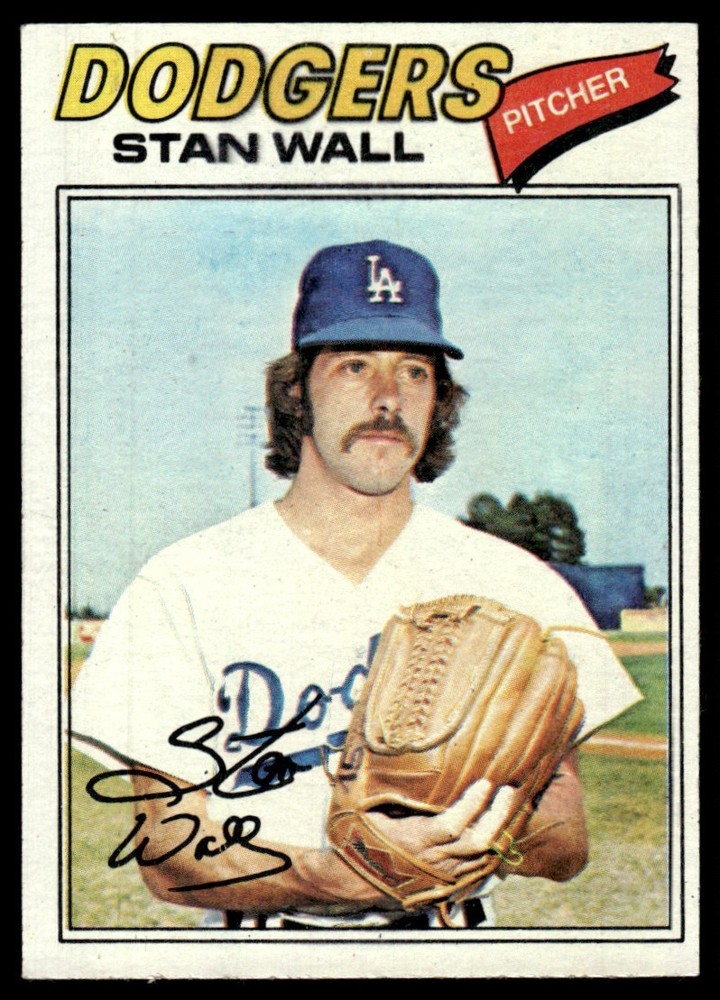 1977 Topps Stan Wall Los Angeles Dodgers #88