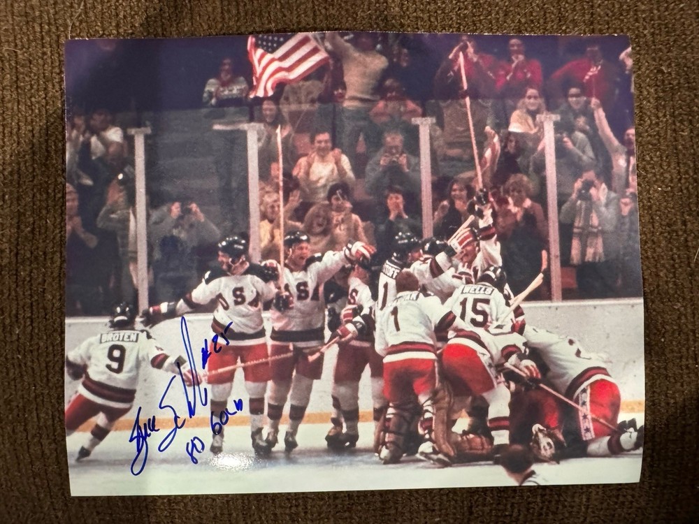 Buzz Schneider Autograph Signed 8×10 Photo 1980 Olympics Hockey Gold Medal