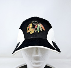 Reebok Black White NHL Chicago Black Hawks Cap FlexFit Center Ice Collection