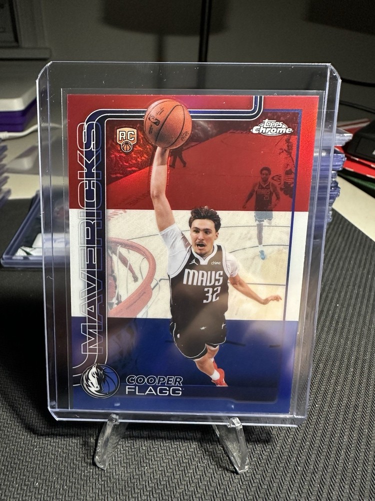Cooper Flagg 2025-26 Topps Chrome Update Red White Blue Refractor Mavericks RC