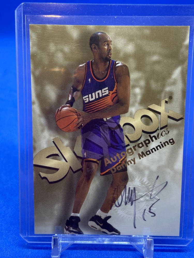 1998-99 SkyBox Premium #NNO Danny Manning Autographics