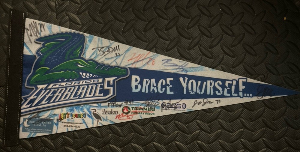 ECHL Florida Everblades TEAM SIGNED Hockey Pennant – Unknown Year