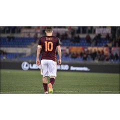 AS Roma 2015-16 Home Totti Jersey Large Authentic Nike Serie A Patched Shirt