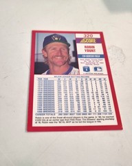 Robin Yount 1990 Score #320 MILWAUKEE BREWERS HOF