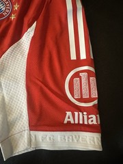 NEW $150 Adidas FC Bayern Munich 25/26 Home Authentic Jersey Red JJ2144 Size M