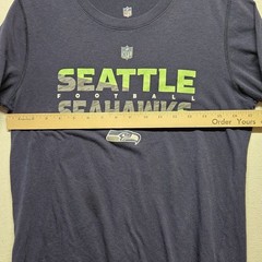 NFL Seattle Seahawks T-Shirt Unisex Size L 14/16 Blue Green Gray 67891