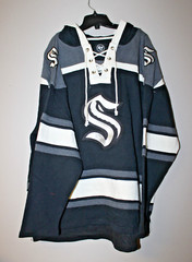 New NHL seattle kraken Lacer jersey style mid weight cotton hoodie men&rsquo;s L