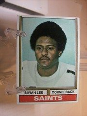 1974 Topps Football Card #229 Bivian Lee RC (87969)