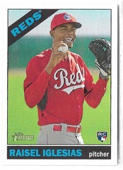 2015 Topps Heritage High Number – Color Swap Variation Raisel Iglesias #713 (RC)