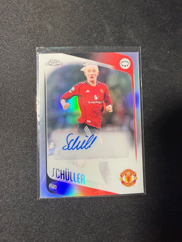 2026 Topps Chromes UEFA Champions League Lea Schuller Auto Base