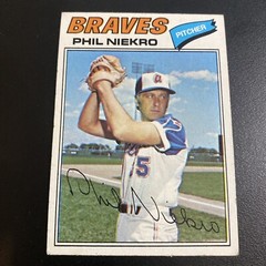 1977 Topps Baseball Phil Niekro Atlanta Braves Card #615 Hall of Famer