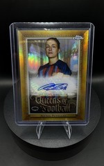 2022 Topps Chrome UEFA Women&rsquo;s Alexia Putellas Queens of Football Auto #Q-11