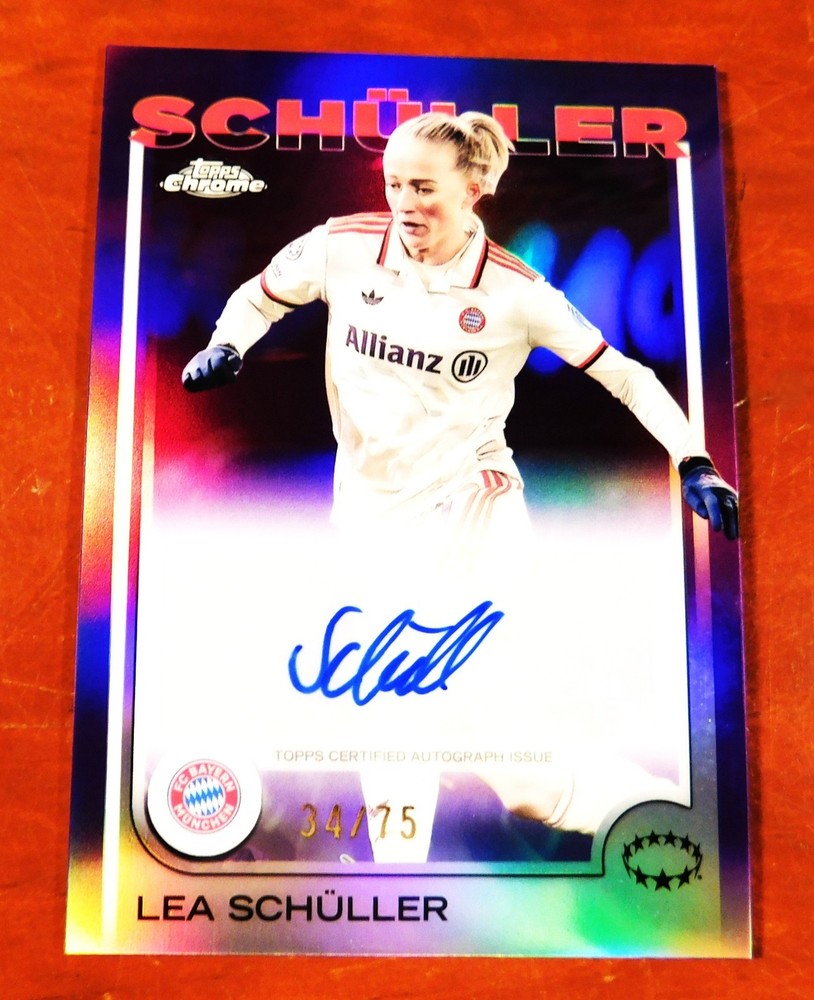2024-25 Topps Chrome UEFA Women&rsquo;s LEA SCHULLER *SP/75 Purple REF Autograph Card