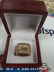 2000 LA LAKERS NBA REPLICA CHAMPIONSHIP RING IN BOX – KOBE