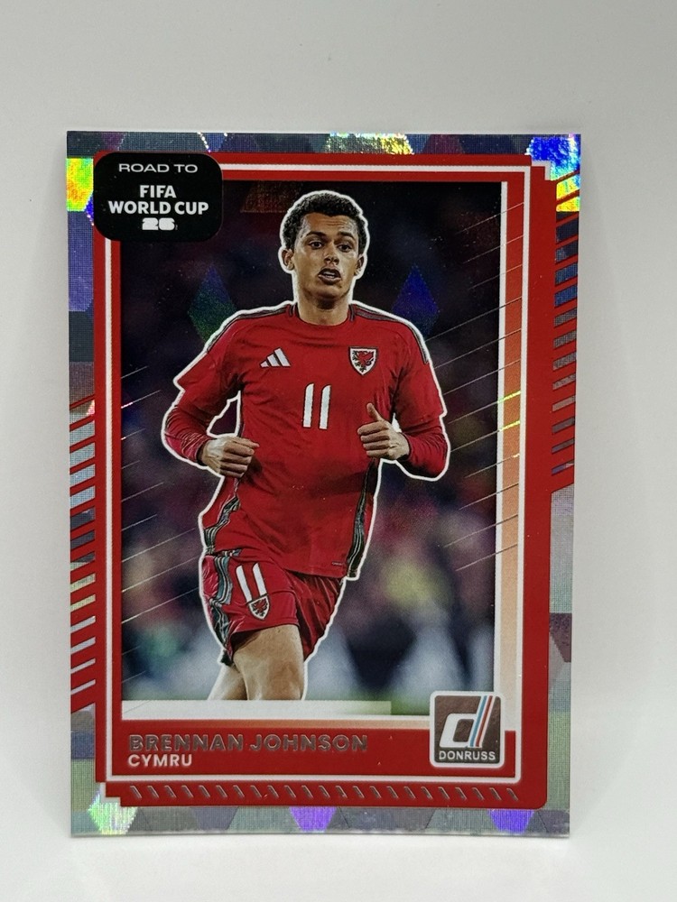Brennan Johnson 2025-26 Donruss FIFA World Cup Diamond Foil SP #1 Wales / Cymru