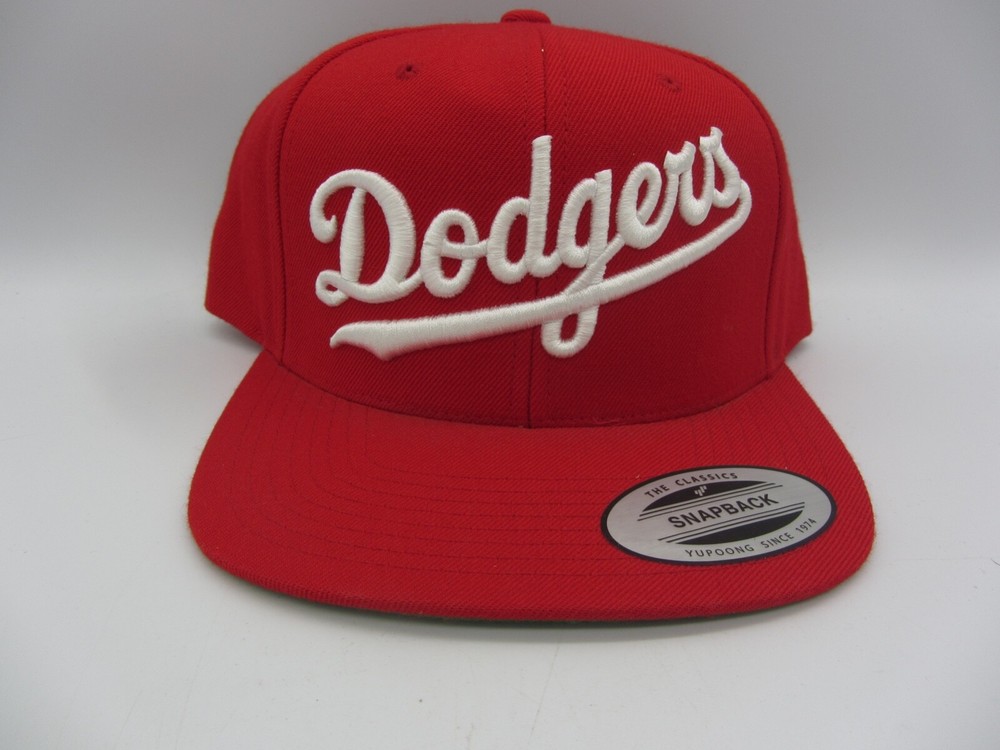 Los Angeles Dodgers Script Logo « Classics » SnapBack Red Hat Yupoong Since 1974