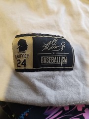 Baseballism Ken Griffey Jr T-Shirt Men&rsquo;s Large 2-Sided 8-Bit Seattle Mariners