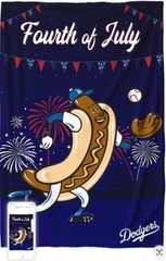 DODGERS PICNIC DODGER DOG 🌭 SGA BLANKET NEW 7/4/2026