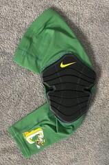 RARE OREGON DUCKS PE THROWBACK Nike Pro Hyperstrong Padded RIGHT Arm Sleeve L/XL
