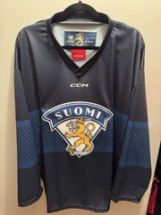 NWT Finland IIHF CCM Jersey Size Large