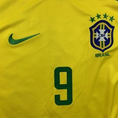 Ronaldo #9 Brazil 2002 World Cup Home Jersey – Men’s Retro Soccer Shirt – NEW