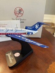 MLB Danbury Mint New York Yankees Boeing 727 Airplane Complete Box And Papers