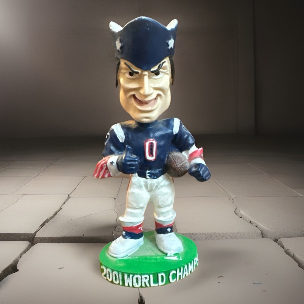 Pat The Patriot, New England Patriots, 2001 World Champs, Mini 4&Prime; Bobblehead