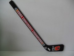 Calgary Flames Mini Stick – 2 Sticks – 2004 Confernece Champ & 1999-01 Team Auto