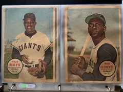 1967 Topps – Poster Inserts Lot of 33 Mickey Mantle, Hank Aaron, Willie Mays Etc