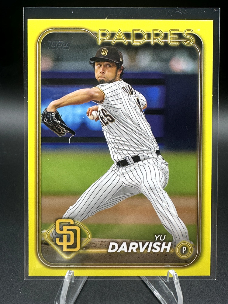 2024 Topps Series 2 Yu Darvish #627 Yellow Padres