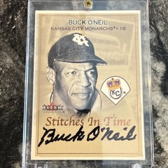 Fleer 2001 Tradition Stitches in Time Buck O&rsquo;Neil Monarchs Autographs Auto