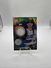 2025 Topps Holiday – Relics Freddie Freeman #PR-FF Blue Metallic /299 (MEM)