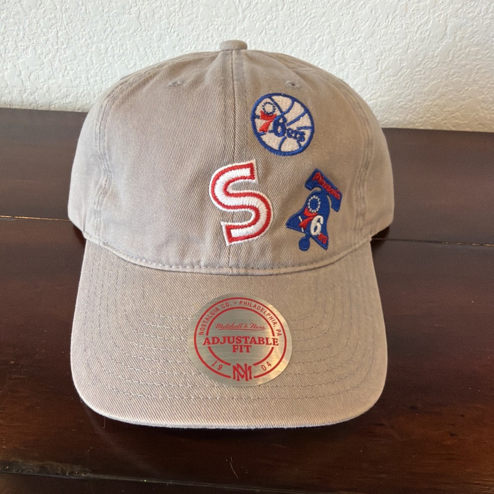 NWOT Philadelphia 76ers Mitchell And Ness Adjustable Strap back Hat