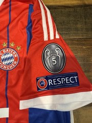 Thomas Müller #25 Bayern Munich Home Jersey XL – Red/Blue UCL Patches