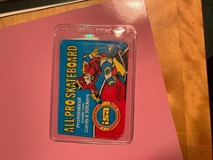 1978 Donruss Skateboard CARDS, NR/MINT & MINT, 29 CARDS & WRAPPER