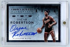 2015-16 Panini Luxe Crown Jewels Oscar Robertson On Card Auto Autograph /35 HOF