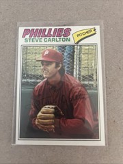 1977 Topps Steve Carlton #110 Near Mint