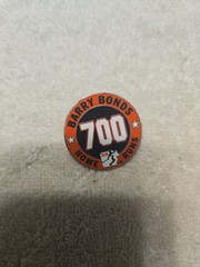 Pro Specialties Group Barry Bonds Commemorative 700 Home Runs Pin w/ “25 Emblem”