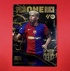Panini Megacracks 2025-26 Lamine Yamal Special One Black #19 FC Barcelona/Spain