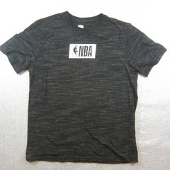 NBA Logo Short Sleeve T-Shirt. Thin, stretch material.Dark Gray Heather/Black. L