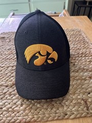 New Era 39thirty Black/Dark Gray Iowa Hawkeyes Heavy Stitched Logo Youth Hat Cap